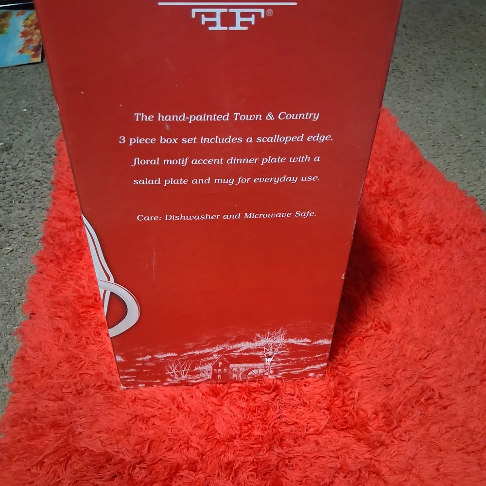 Fitz and Floyd Town & Country Dinnerware Set - Picture 2 of 4